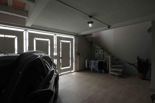 Garagem de casa à venda com 3 quartos, 110m² em Vila Bela, São Paulo