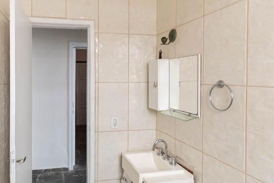 Banheiro Social de apartamento à venda com 3 quartos, 100m² em Tijuca, Rio de Janeiro