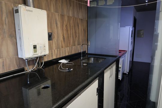 Cozinha de apartamento à venda com 2 quartos, 70m² em Usina Piratininga, São Paulo