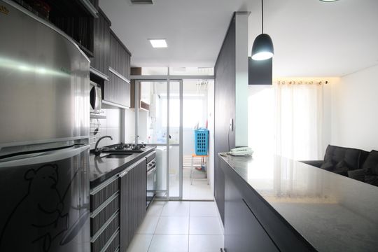 Cozinha de apartamento para alugar com 2 quartos, 49m² em Parque Reboucas, São Paulo