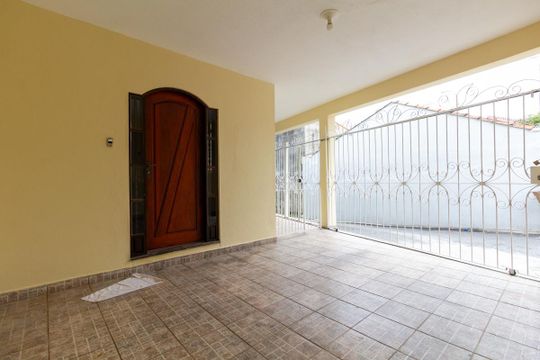 Garagem de casa para alugar com 3 quartos, 200m² em Vila Ré, São Paulo