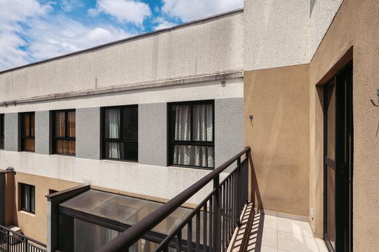 Varanda de kitnet/studio para alugar com 1 quarto, 25m² em Liberdade, São Paulo