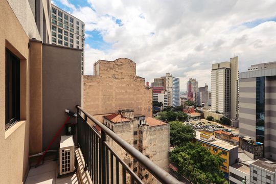 Varanda de kitnet/studio para alugar com 1 quarto, 25m² em Liberdade, São Paulo