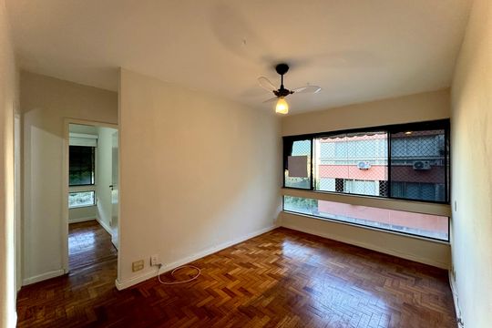 Apartamento à venda com 2 quartos, 65m² em Laranjeiras, Rio de Janeiro