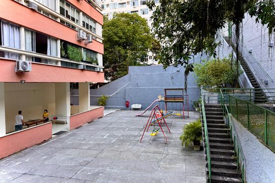 Área comum de apartamento à venda com 2 quartos, 65m² em Laranjeiras, Rio de Janeiro