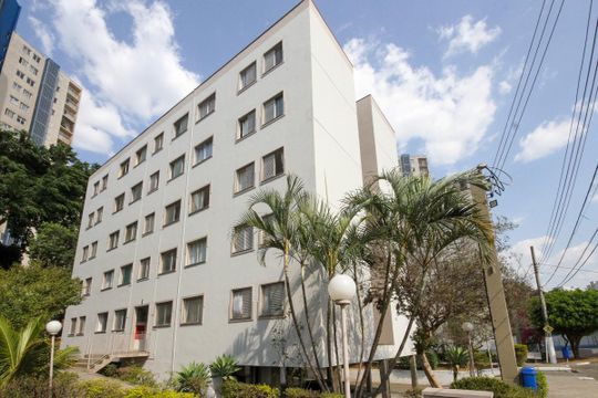 Fachada de apartamento à venda com 2 quartos, 57m² em Sítio Pinheirinho, São Paulo