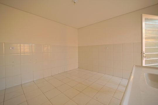 Sala/Cozinha de casa para alugar com 1 quarto, 85m² em Penha de França, São Paulo