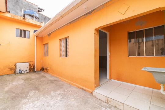 Fachada de casa para alugar com 1 quarto, 70m² em Vila Buenos Aires, São Paulo
