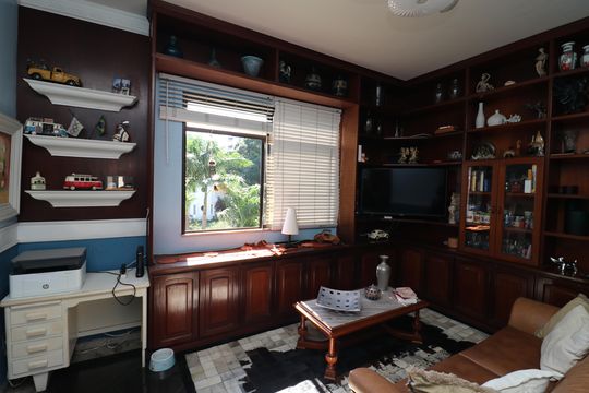 Sala 2 de apartamento à venda com 4 quartos, 350m² em Cacuia, Rio de Janeiro
