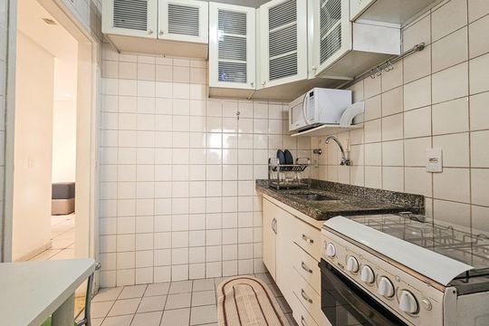 Cozinha de apartamento para alugar com 2 quartos, 46m² em Chácara Santo Antônio (zona Sul), São Paulo