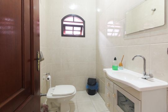 Lavabo de casa à venda com 3 quartos, 250m² em Vila Carrão, São Paulo