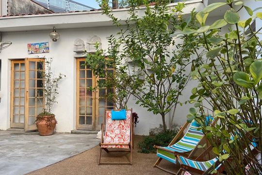 Área externa de kitnet/studio para alugar com 1 quarto, 30m² em Vila Madalena, São Paulo