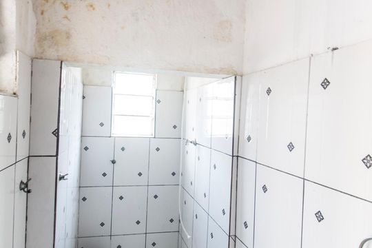 Banheiro de casa para alugar com 1 quarto, 80m² em Vila Sao Jorge, Barueri