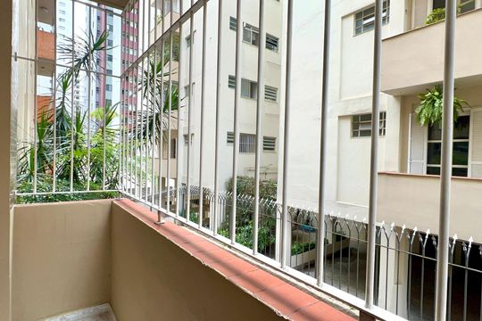 Varanda de apartamento à venda com 2 quartos, 77m² em Vila Madalena, São Paulo