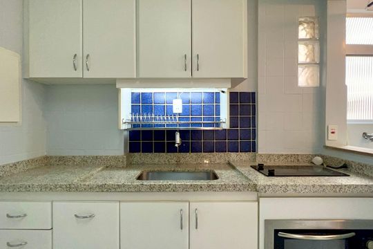 Cozinha de apartamento à venda com 2 quartos, 77m² em Vila Madalena, São Paulo