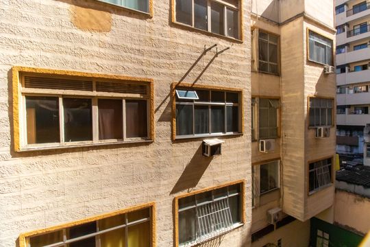 Vista do Quarto 1 de apartamento à venda com 3 quartos, 90m² em Centro, Niterói