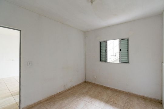 Kitnet 6 Quarto  de casa para alugar com 7 quartos, 236m² em Jardim Oriental, São Paulo