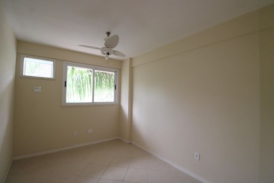 Quarto de apartamento para alugar com 3 quartos, 94m² em Freguesia (jacarepaguá), Rio de Janeiro
