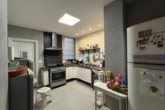 Cozinha de apartamento à venda com 4 quartos, 240m² em Botafogo, Rio de Janeiro