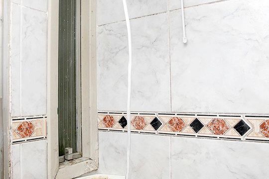 Banheiro de apartamento para alugar com 1 quarto, 50m² em Centro Histórico, Porto Alegre