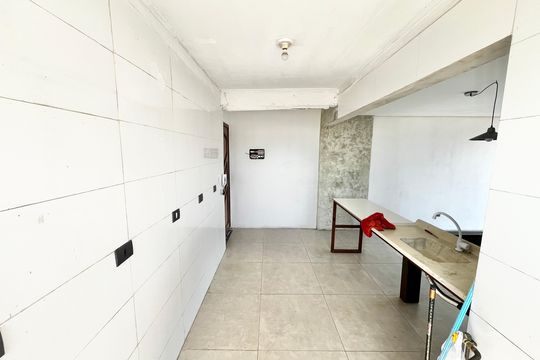 Cozinha de apartamento à venda com 2 quartos, 65m² em Vila Celeste, São Paulo