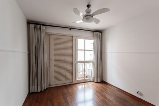 Apartamento para alugar com 3 quartos, 125m² em Vila Uberabinha, São Paulo