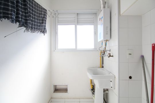Área de Serviço de apartamento para alugar com 2 quartos, 50m² em Parque Reboucas, São Paulo