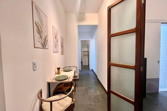 Sala  de apartamento para alugar com 3 quartos, 70m² em Copacabana, Rio de Janeiro