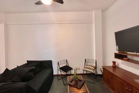 Sala  de apartamento para alugar com 3 quartos, 70m² em Copacabana, Rio de Janeiro