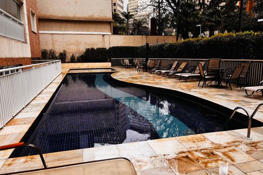Área comum - Piscina de apartamento para alugar com 2 quartos, 107m² em Empresarial 18 do Forte, Barueri