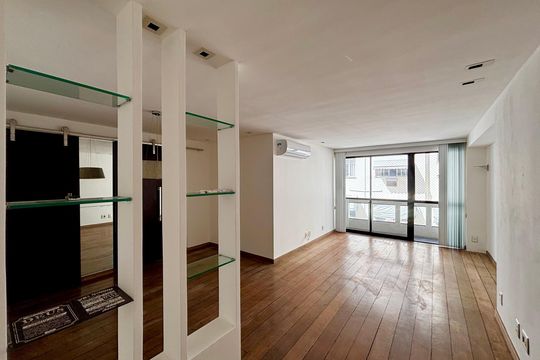 Apartamento à venda com 3 quartos, 121m² em Leme, Rio de Janeiro