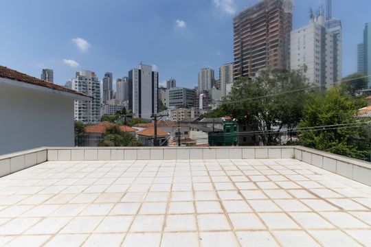 Vista da Suíte 2 de casa para alugar com 5 quartos, 340m² em Liberdade, São Paulo