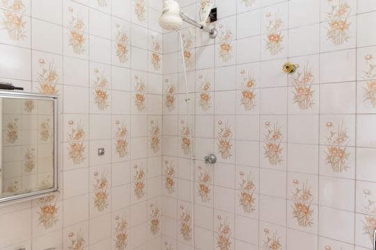 Banheiro de Serviço  de casa para alugar com 5 quartos, 340m² em Liberdade, São Paulo