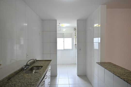 Cozinha de apartamento para alugar com 3 quartos, 78m² em Vila Andrade, São Paulo