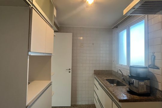 Cozinha de apartamento para alugar com 2 quartos, 70m² em Chácara Primavera, Campinas