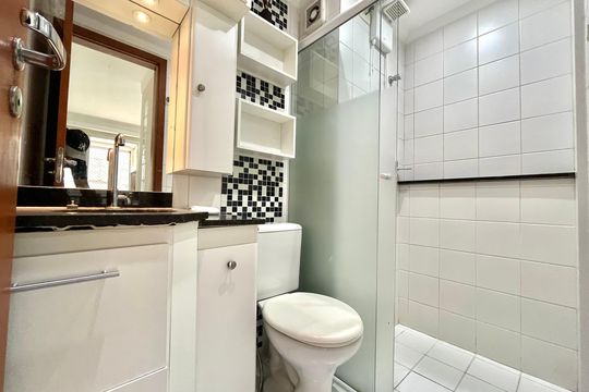 Banheiro de kitnet/studio à venda com 1 quarto, 34m² em Jabaquara, São Paulo
