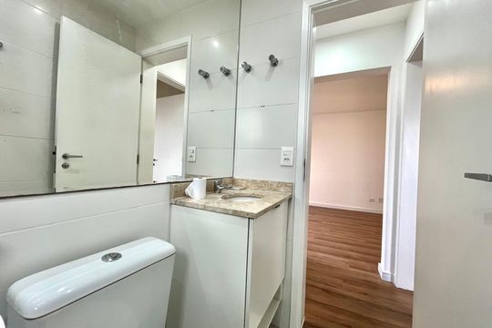 Banheiro de apartamento para alugar com 2 quartos, 70m² em Jardim Brasil (zona Sul), São Paulo