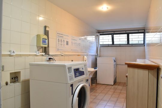 Área comum - Lavanderia de kitnet/studio para alugar com 1 quarto, 38m² em Centro Cívico, Curitiba