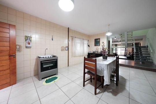 Cozinha de casa para alugar com 3 quartos, 200m² em Vila Euthalia, São Paulo