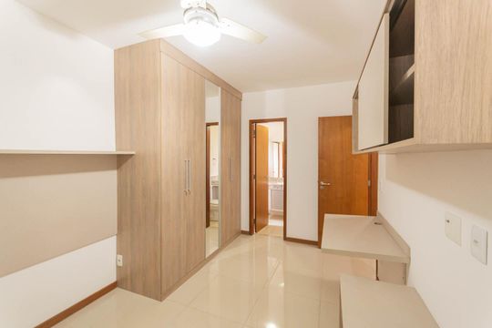 Suíte de apartamento à venda com 2 quartos, 69m² em Tijuca, Rio de Janeiro