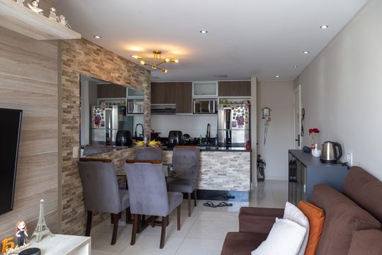 Sala de apartamento à venda com 3 quartos, 62m² em Jardim Bela Vista, Guarulhos