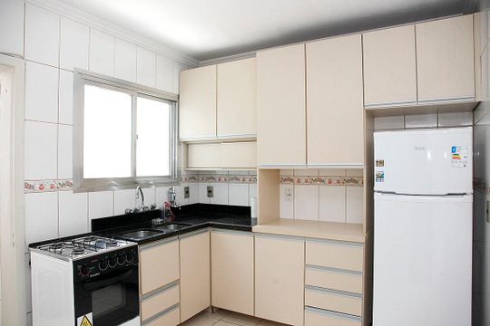 Cozinha  de apartamento para alugar com 2 quartos, 65m² em Centro Histórico, Porto Alegre