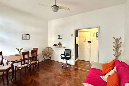 Sala de apartamento para alugar com 1 quarto, 58m² em Ipanema, Rio de Janeiro
