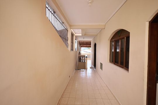 Quintal de casa para alugar com 3 quartos, 284m² em Umuarama, Osasco