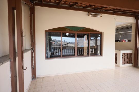 Varanda de casa para alugar com 3 quartos, 284m² em Umuarama, Osasco