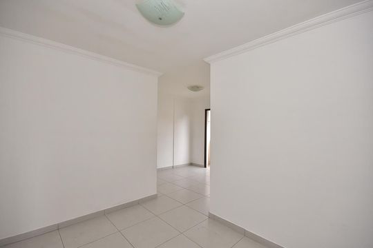 Sala de apartamento à venda com 3 quartos, 76m² em Jardim Ampliação, São Paulo