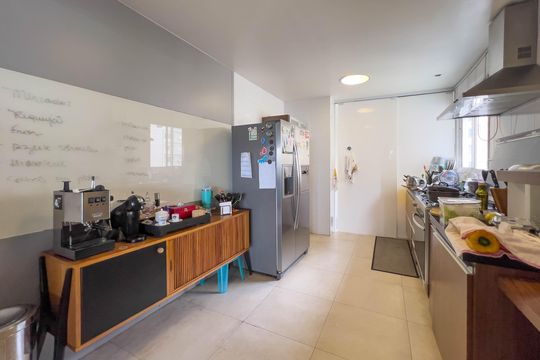 Cozinha de apartamento à venda com 3 quartos, 150m² em Vila Mariana, São Paulo