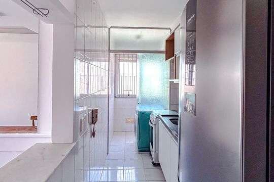 Cozinha de apartamento à venda com 2 quartos, 52m² em Vila Guilhermina, São Paulo
