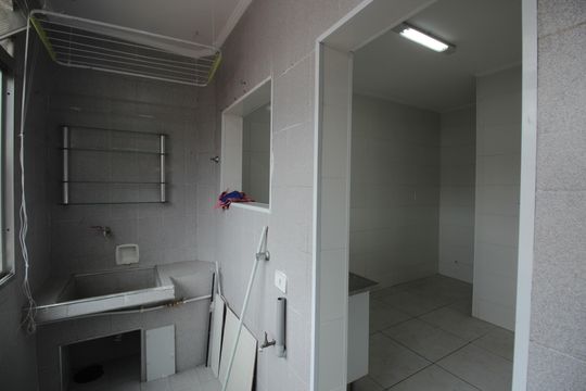 Área de Serviço de apartamento para alugar com 2 quartos, 70m² em Embaré, Santos