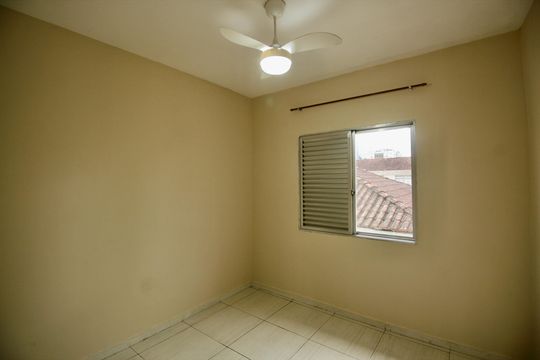 Quarto 2 de apartamento para alugar com 2 quartos, 70m² em Embaré, Santos